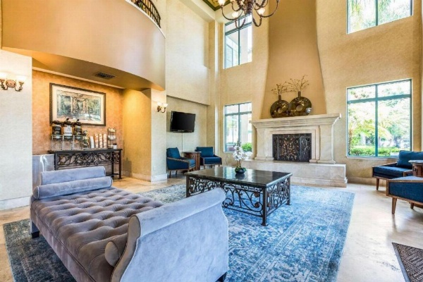 Ramada Suites by Wyndham San Diego image 4